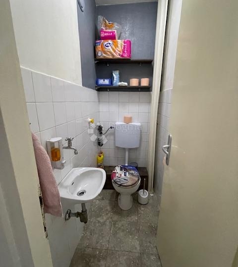 Kozala, četverosobni stan s tri balkona i pogledom na more