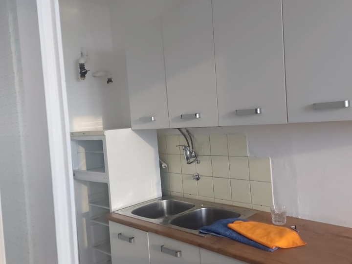 Iznajmljujem jednosoban stan