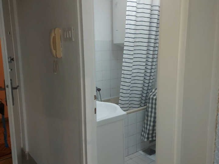 Iznajmljujem jednosoban stan