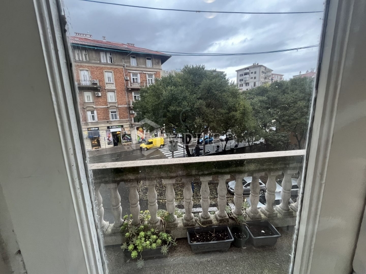 Belveder, trosoban stan za dugoročni najam