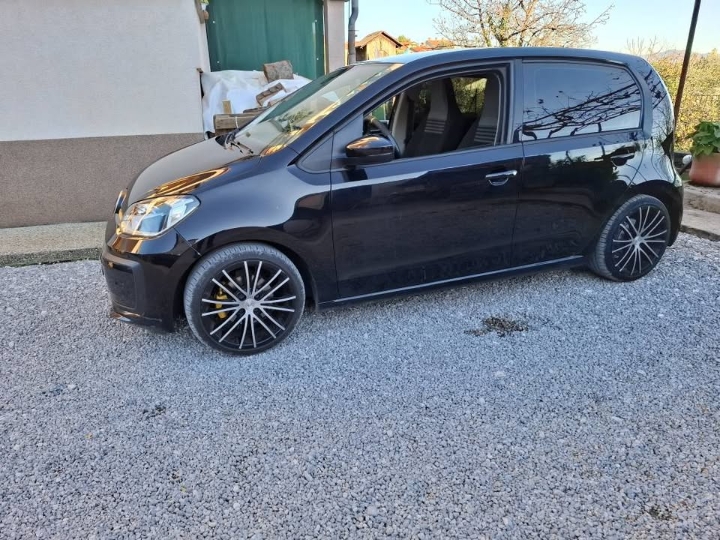 VW Up