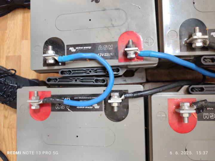 Vyctron AGM solarne baterije