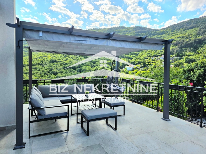 Brseč-Golovik, uhodana kuća za najam 132m2