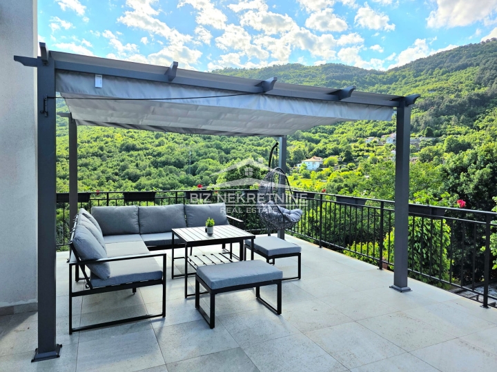 Brseč-Golovik, uhodana kuća za najam 132m2