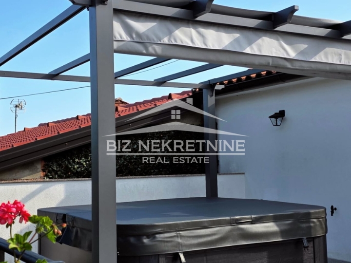 Brseč-Golovik, uhodana kuća za najam 132m2