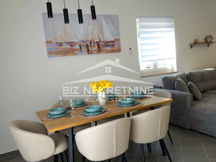 Brseč-Golovik, uhodana kuća za najam 132m2