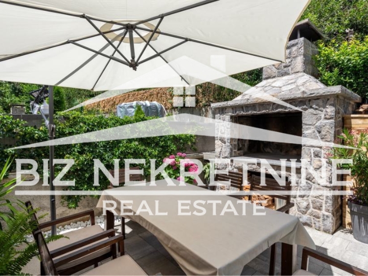 Matulji - 3S+DB, 2 parkirna mjesta + dvorište