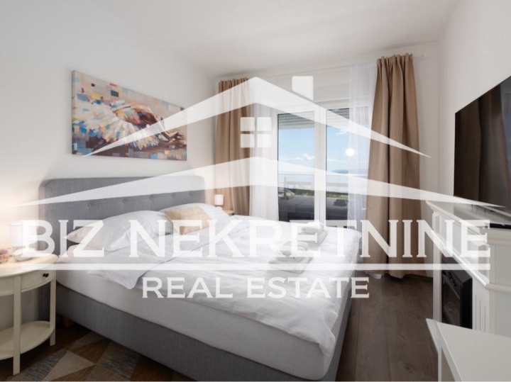 Matulji - 3S+DB, 2 parkirna mjesta + dvorište