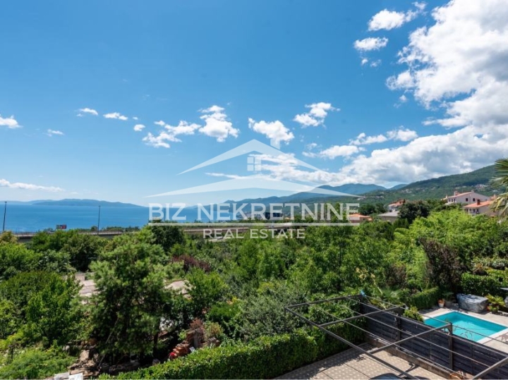 Matulji - 3S+DB, 2 parkirna mjesta + dvorište