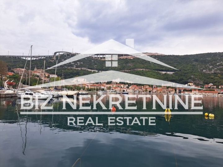 Bakar - Prilika - 5S stan za kompletnu adaptaciju