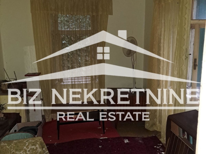 Bakar - Prilika - 5S stan za kompletnu adaptaciju