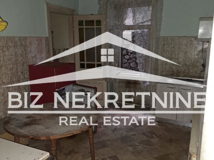 Bakar - Prilika - 5S stan za kompletnu adaptaciju