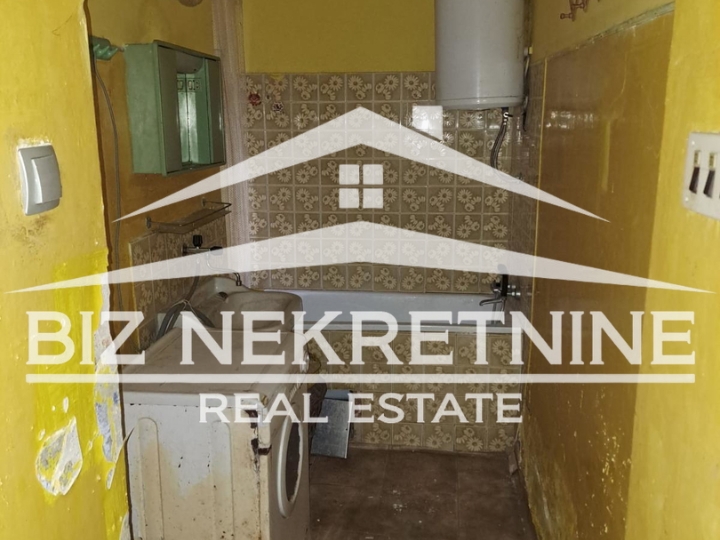 Bakar - Prilika - 5S stan za kompletnu adaptaciju