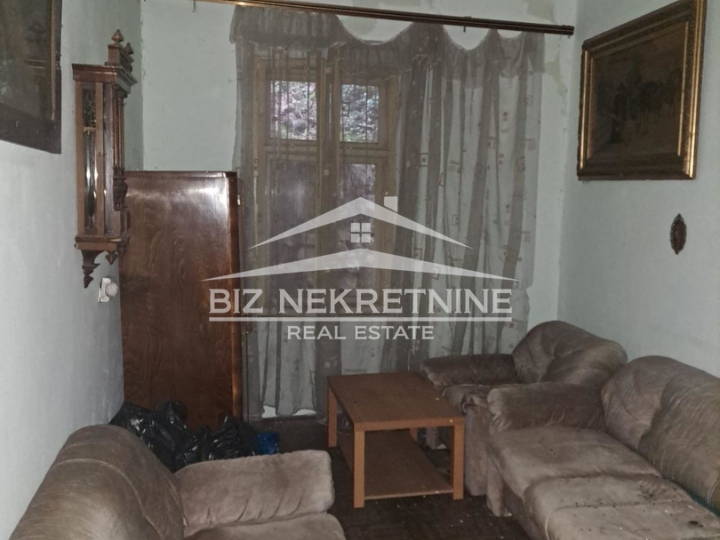 Bakar - Prilika - 5S stan za kompletnu adaptaciju