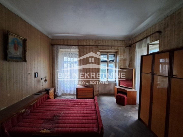 Bakar - Prilika - 5S stan za kompletnu adaptaciju