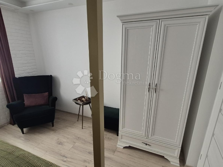 2 stana Vrsar za život i investiciju