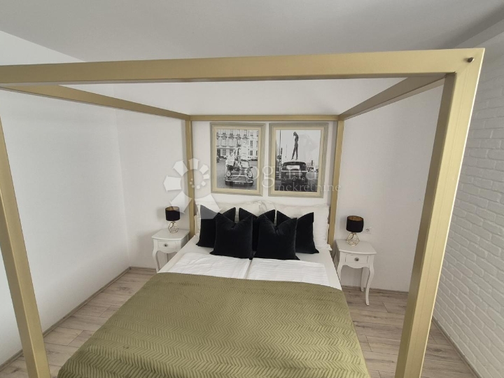 2 stana Vrsar za život i investiciju