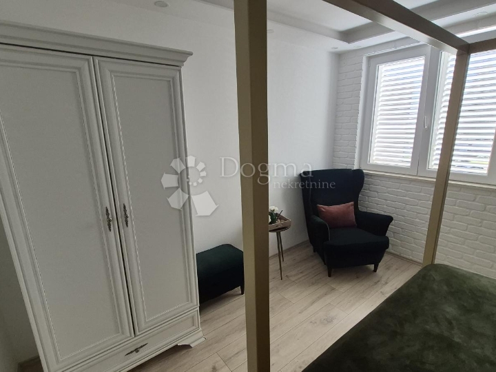 2 stana Vrsar za život i investiciju