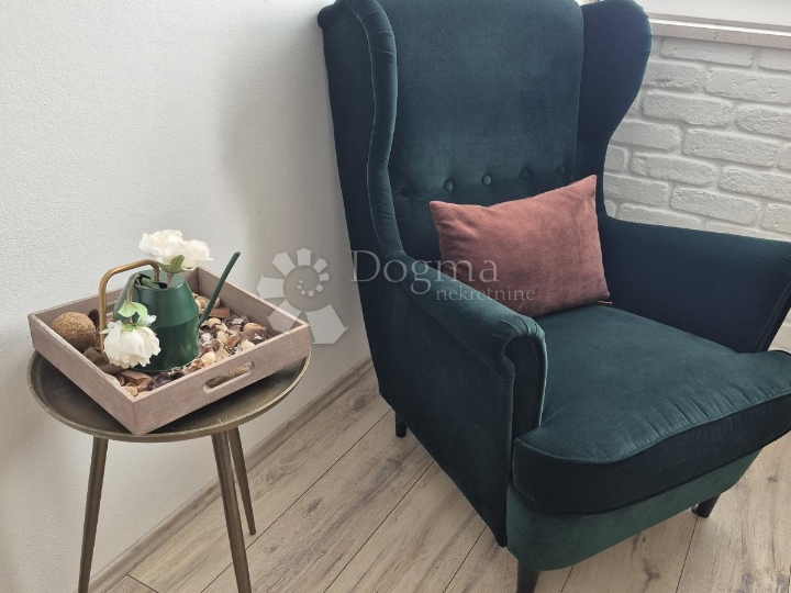 2 stana Vrsar za život i investiciju