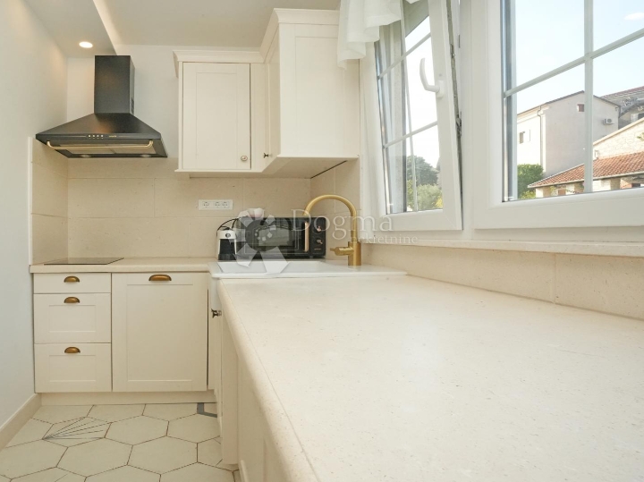 2 stana Vrsar za život i investiciju