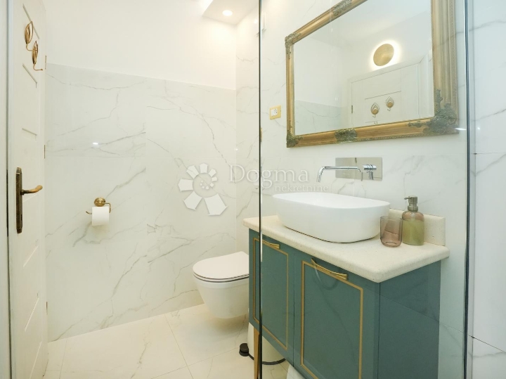 2 stana Vrsar za život i investiciju