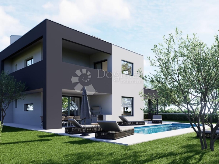 Građ. zemljište s Građ. dozvolom za obiteljsku kuću i bazen