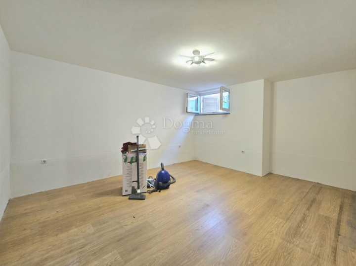 Prilika! Umag, blizina centra, 1S+DB+parking