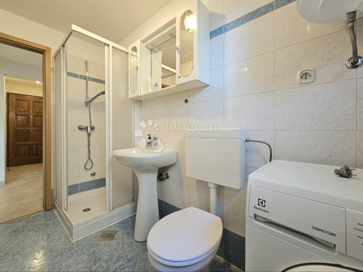 Prilika! Umag, blizina centra, 1S+DB+parking