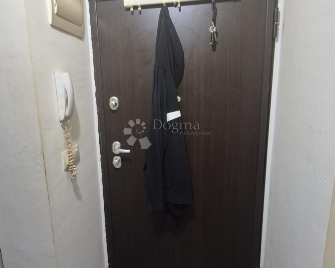 Jednosobni stan 36,73 m2 s uporabnom