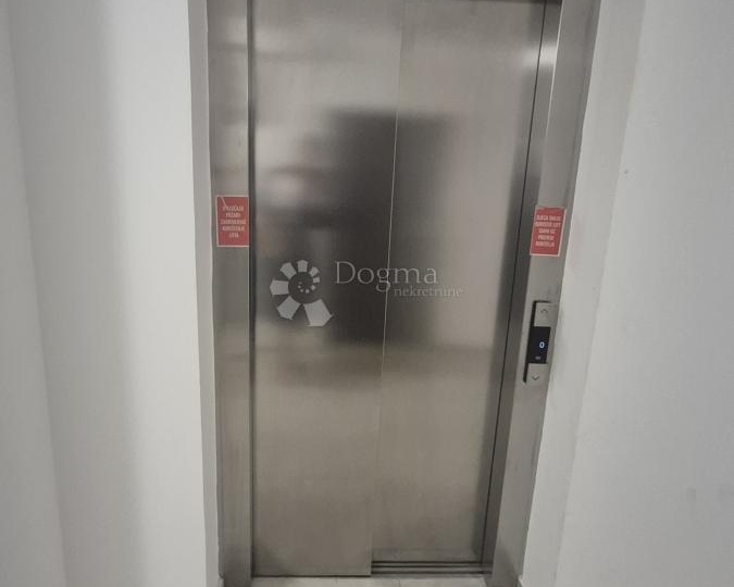 Jednosobni stan 36,73 m2 s uporabnom