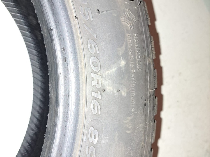 HankookWinter i*cept RS3 195/60/R16