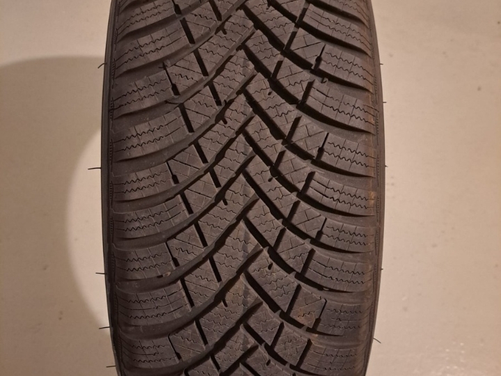 HankookWinter i*cept RS3 195/60/R16