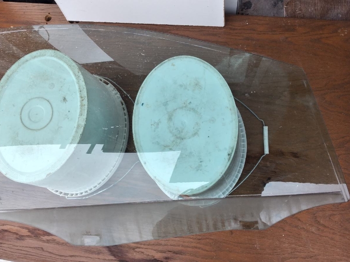 Mercedes - dijelovi vrata