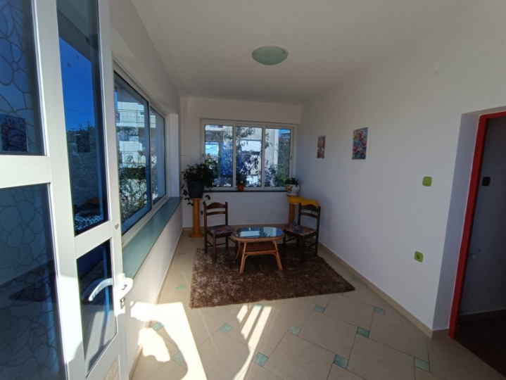 Iznajmljujem stan, Pehlin