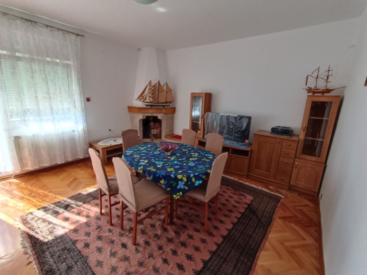 Iznajmljujem stan, Pehlin