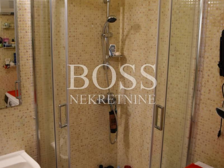 Centar, 74m2, 2S+DB, 800€+režije