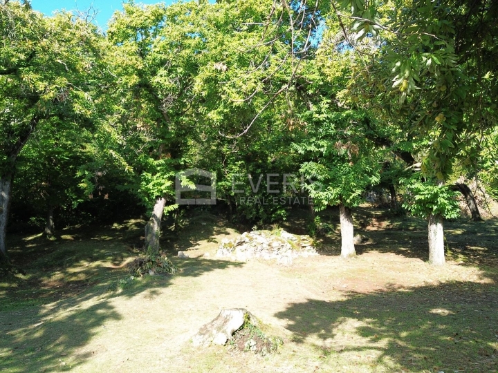 Lovran, Dobreć, građevinsko zemljište, 2740 m2