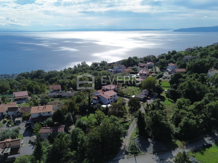 Lovran, Dobreć, građevinsko zemljište, 2740 m2