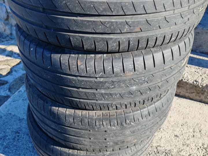 Gume Toyo 185/60 R14