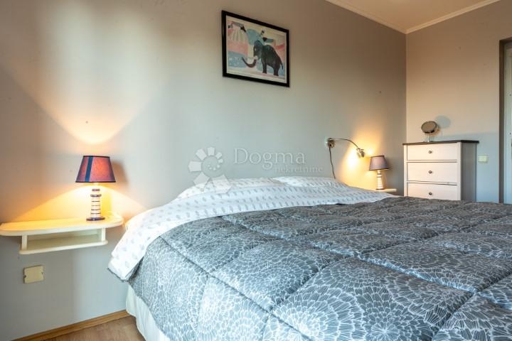 Kostrena, 126m2, P+1, izvrsna kuća i pozicija pogled na more