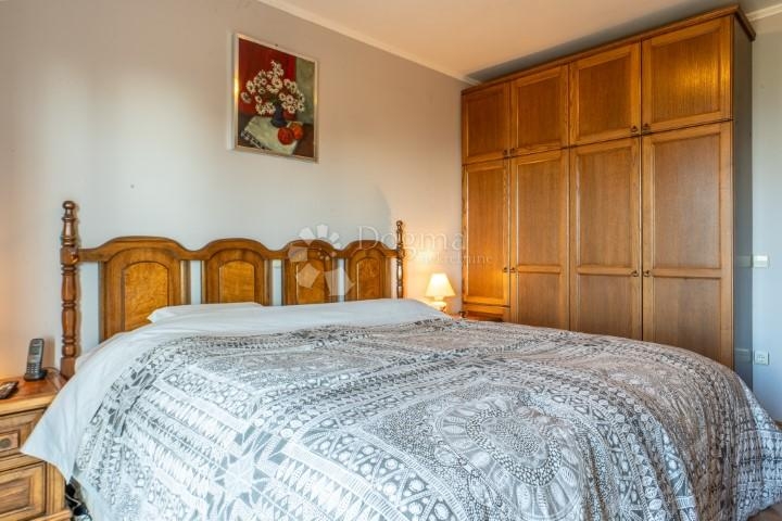 Kostrena, 126m2, P+1, izvrsna kuća i pozicija pogled na more