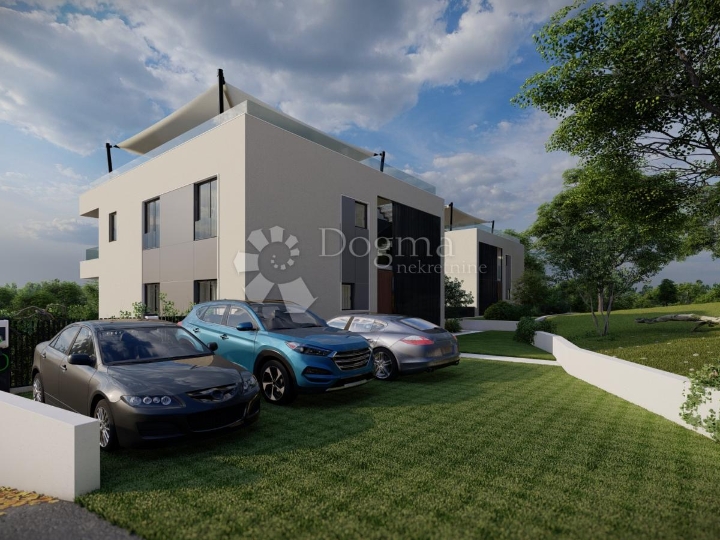 Opatija, Ika - dvoetažan stan u odličnoj novogradnji 350m do mora