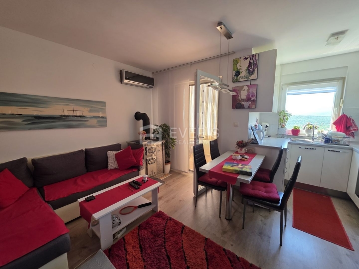 Viškovo, Kosi, stan 2S+DB