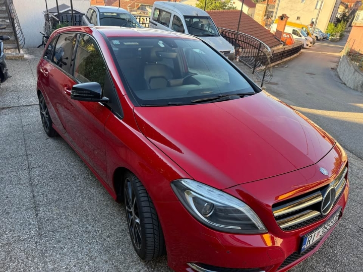 Mercedes Benz B-200CDI Automatic
