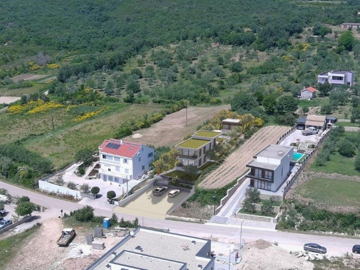 Radovin, građ. zemljište 981 m2