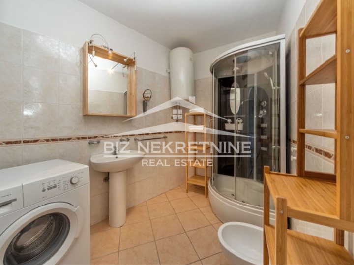 Rijeka - Centar - 2 app - 90 m2