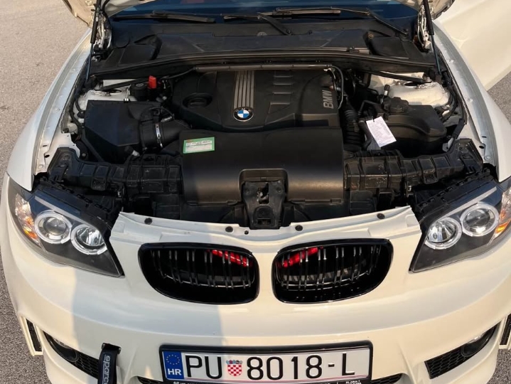 BMW E82/120D