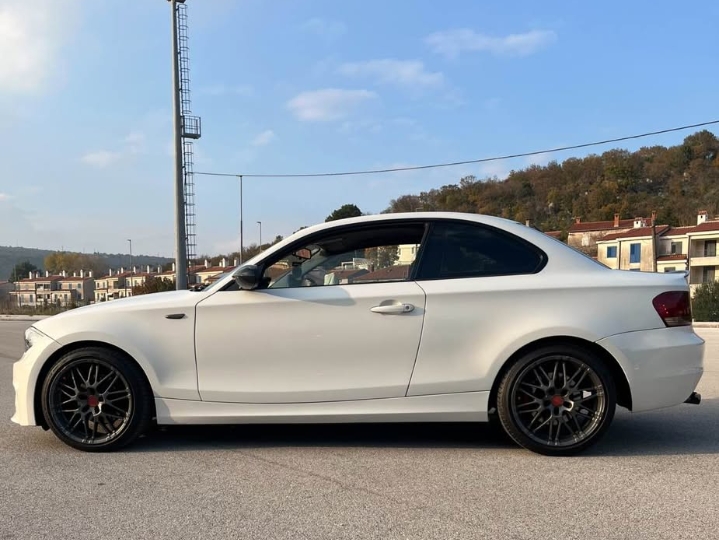 BMW E82/120D