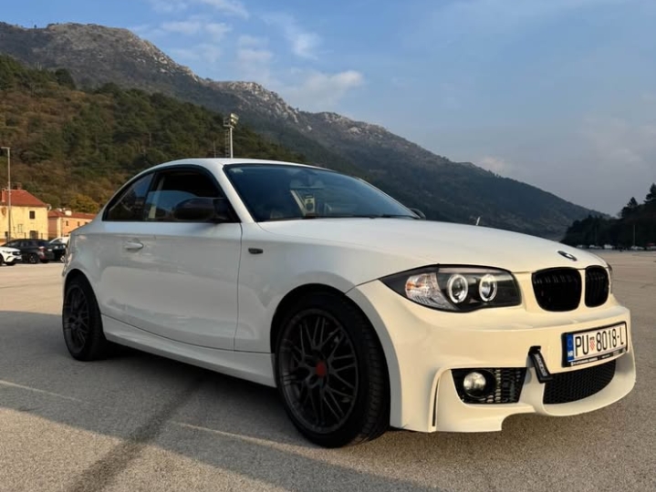 BMW E82/120D