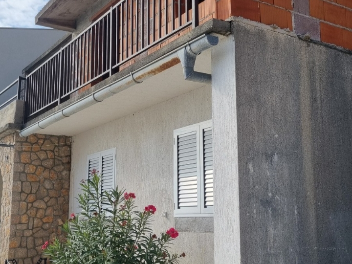 Barić Draga, prvi red do mora